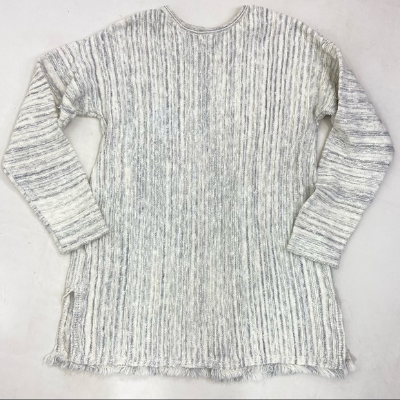 J Jill button back fringe sweater. Size Medium - Picture 3 of 9